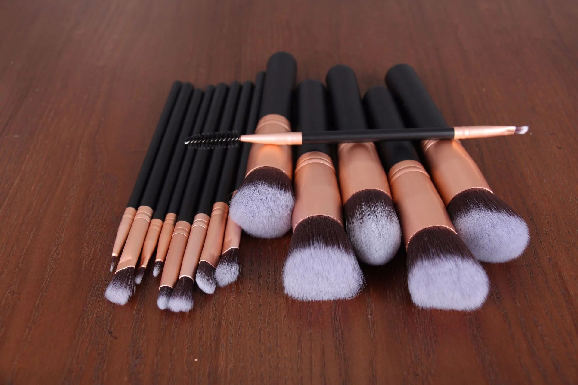 14pcs Wood Handle Makeup Brush Set - Premium Supplements
